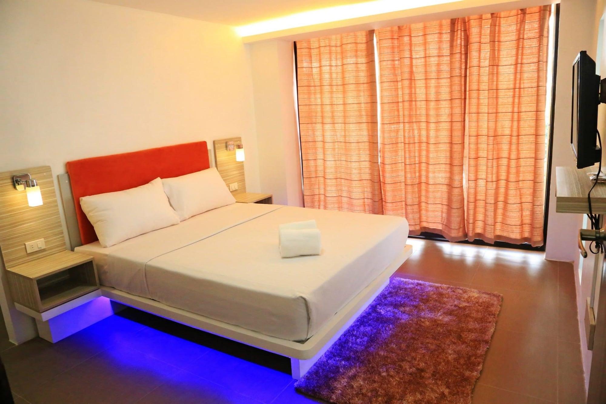 Travelbee Fuente Inn Cebu Exteriör bild
