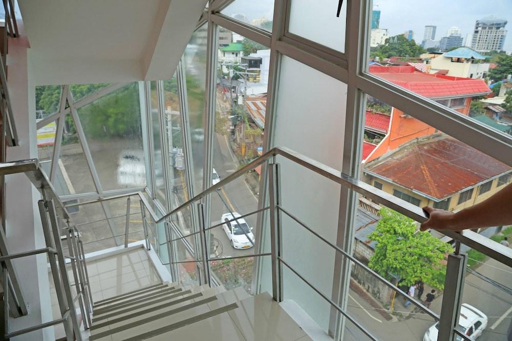 Travelbee Fuente Inn Cebu Exteriör bild
