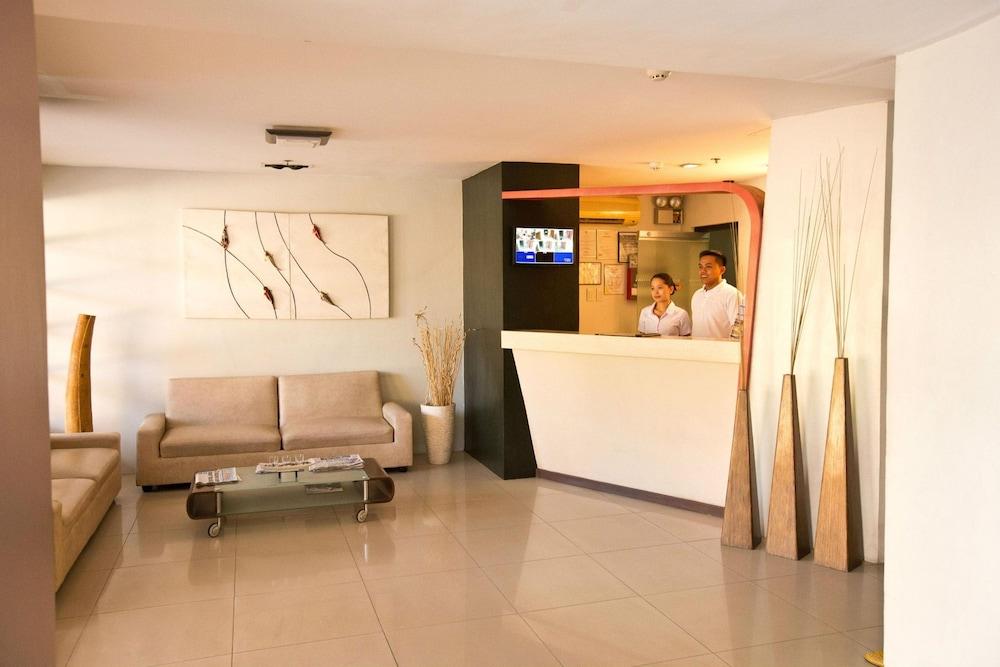 Travelbee Fuente Inn Cebu Exteriör bild