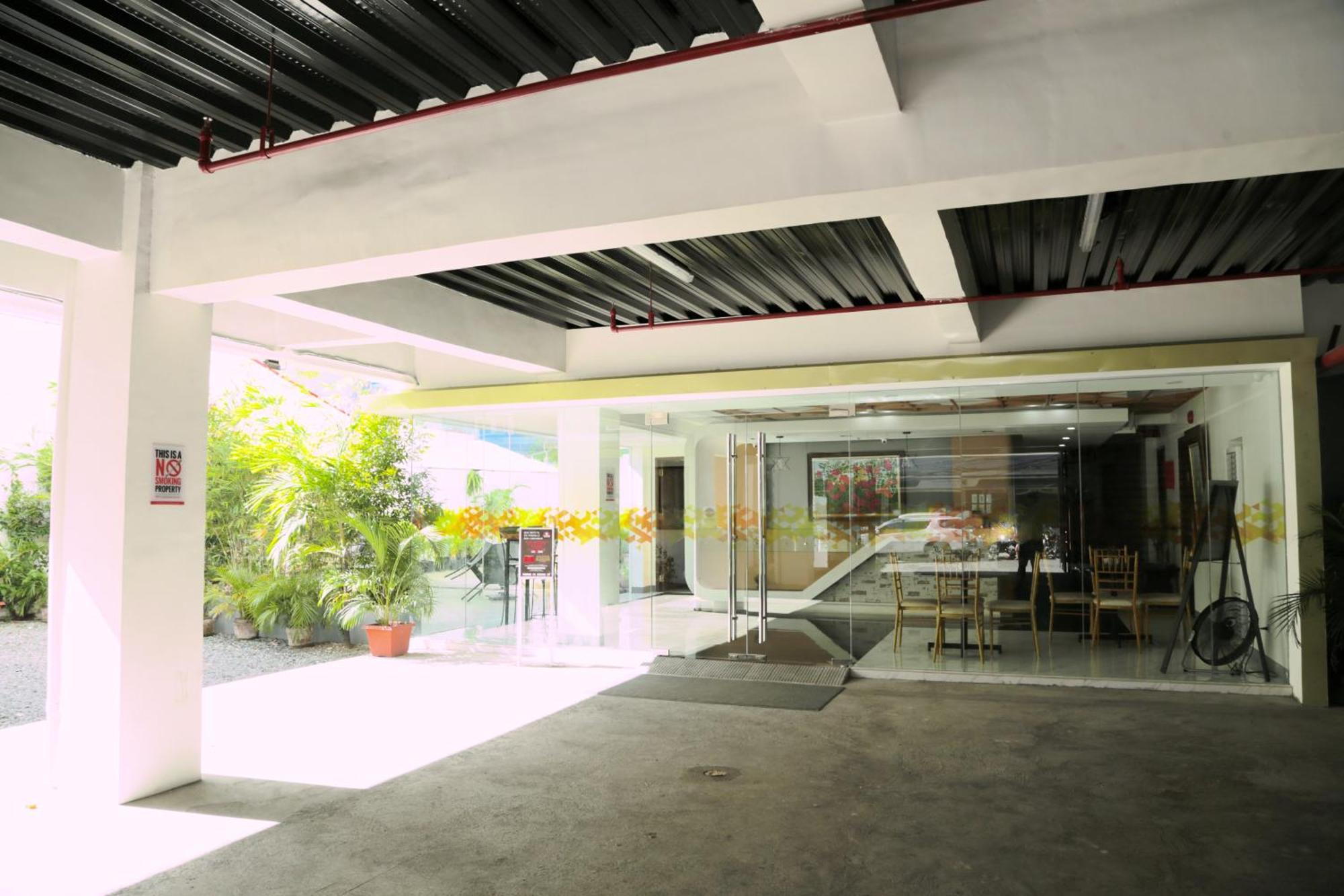 Travelbee Fuente Inn Cebu Exteriör bild