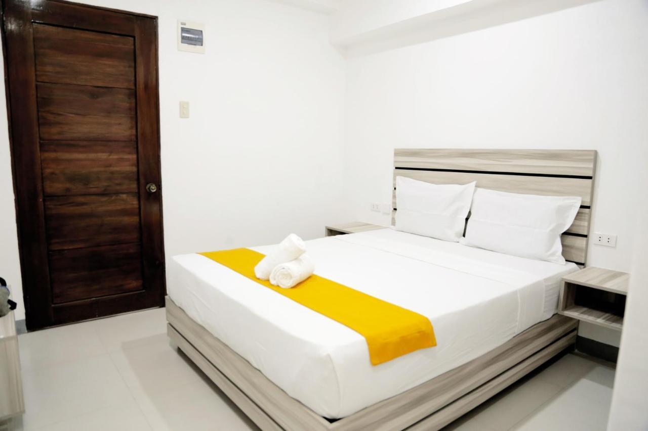 Travelbee Fuente Inn Cebu Exteriör bild
